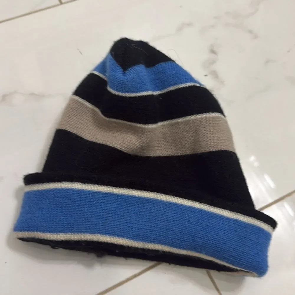 Black Striped Beanie - BRAND NEW - Fits All - Winter Hat